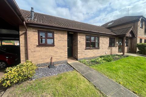 2 bedroom bungalow for sale, Holly Green, Stapenhill, Burton-on-Trent, DE15