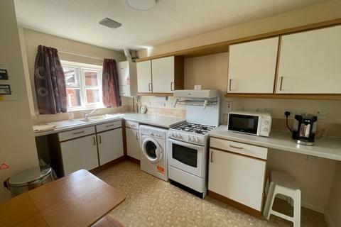 2 bedroom bungalow for sale, Holly Green, Stapenhill, Burton-on-Trent, DE15