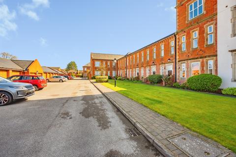 2 bedroom townhouse for sale, Duesbury Court, Mickleover, Derby