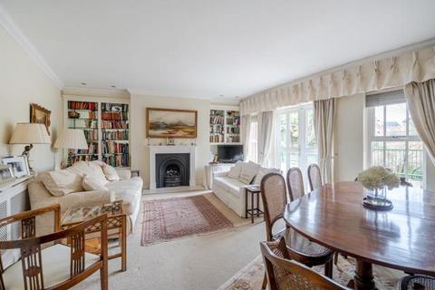 2 bedroom apartment for sale, Palmerstone Court, Virginia Water, Surrey