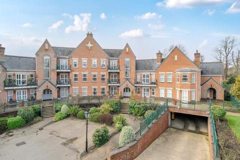 2 bedroom apartment for sale, Palmerstone Court, Virginia Water, Surrey