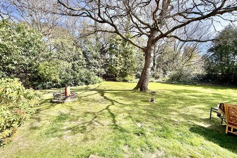2 bedroom ground floor flat for sale, Haslemere Avenue, Christchurch BH23
