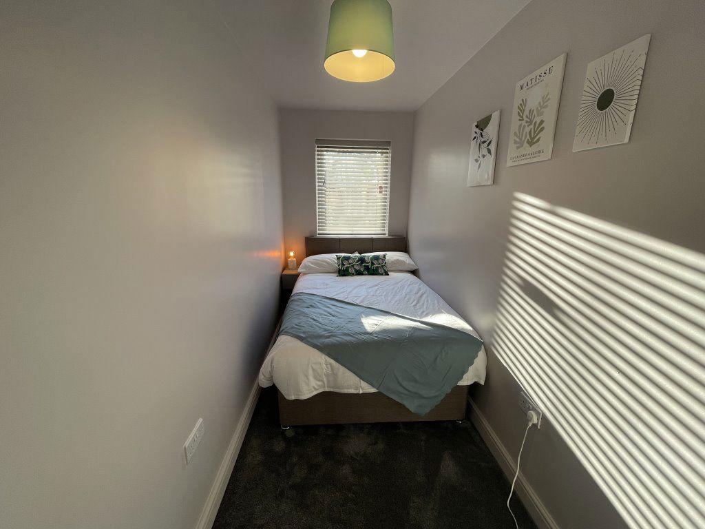 1 bedroom in a house share to rent