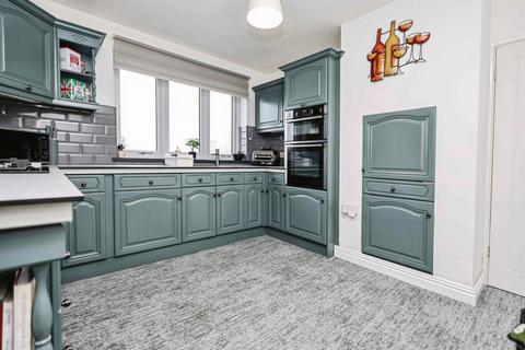 3 bedroom detached bungalow for sale, Holcroft Road, Halesowen