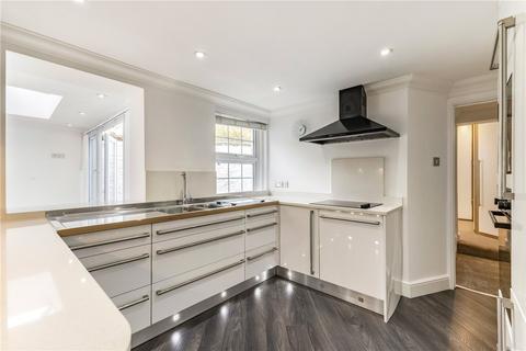undefined, East Street, Farnham, GU9