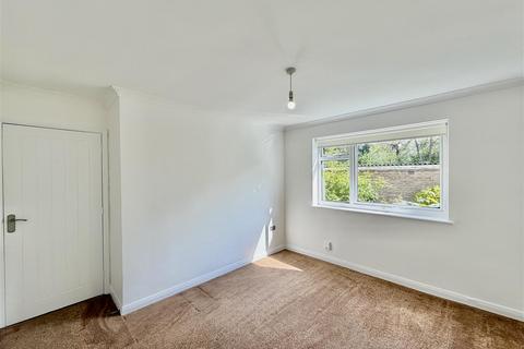 1 bedroom apartment to rent, Stourton Avenue, Feltham TW13