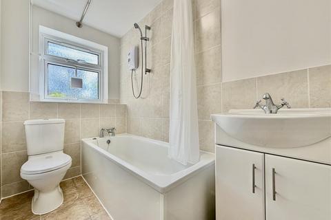 1 bedroom apartment to rent, Stourton Avenue, Feltham TW13
