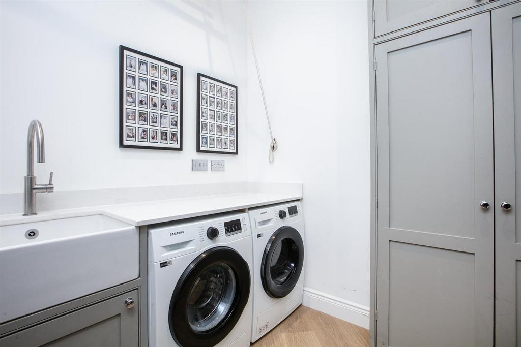 Utility room, utility