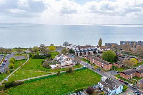 2 bedroom apartment for sale, Rampart Terrace, Southend-on-sea SS3