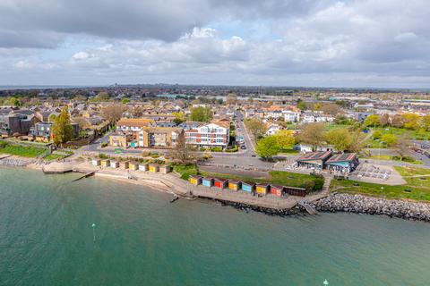 2 bedroom apartment for sale, Rampart Terrace, Southend-on-sea SS3