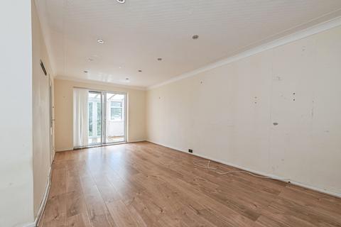 3 bedroom semi-detached house for sale, Mountfield Road, Huddersfield, HD5