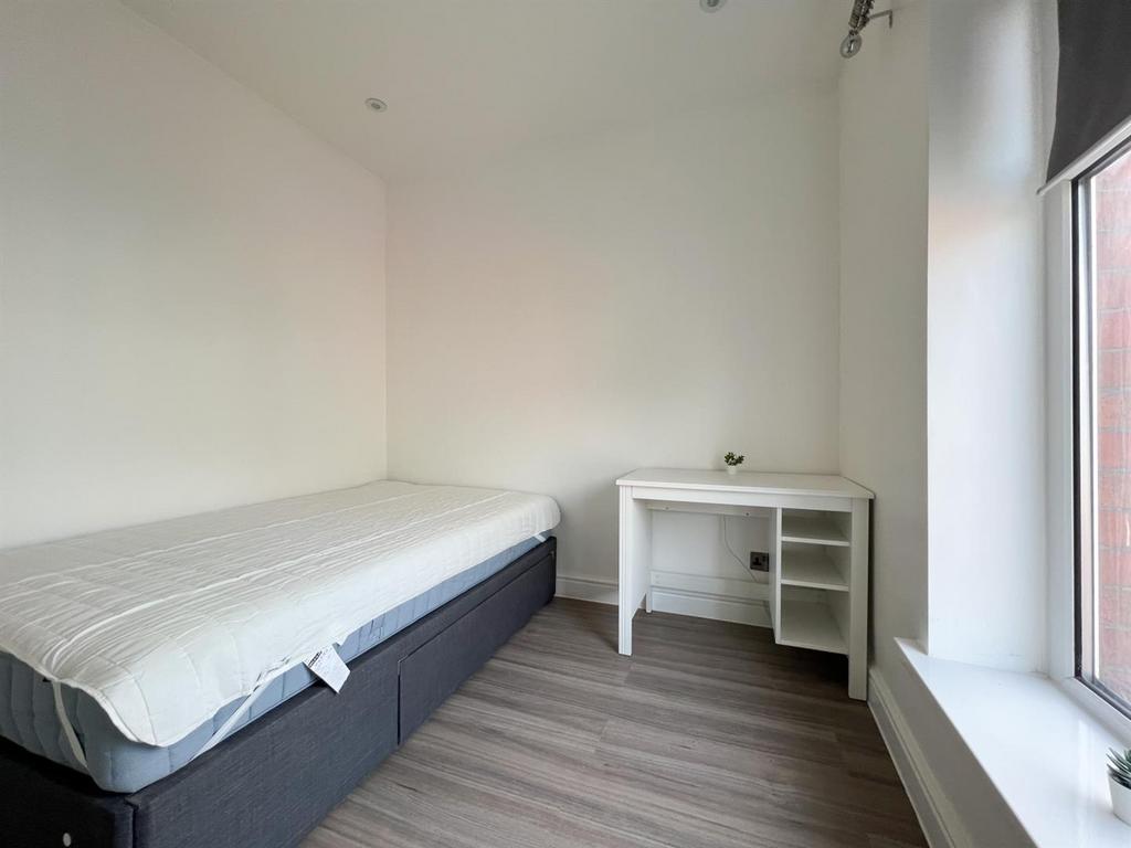 Cyfarthfa Street, Cardiff CF24 - View 6