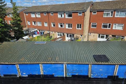 2 bedroom flat for sale, Tudor Court, TUNBRIDGE WELLS