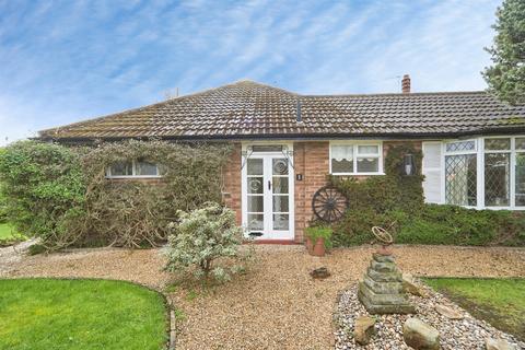2 bedroom semi-detached bungalow for sale, Rockwood Crescent, Calverley, Pudsey