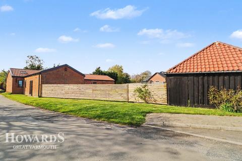 4 bedroom barn conversion for sale, Back Lane, Rollesby
