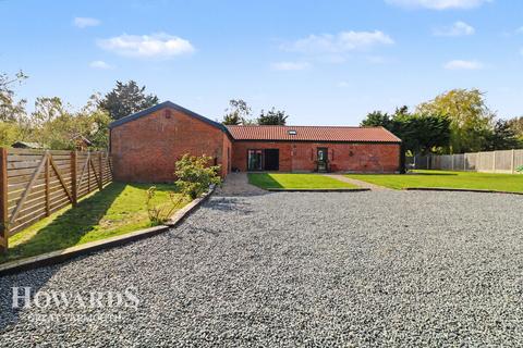4 bedroom barn conversion for sale, Back Lane, Rollesby