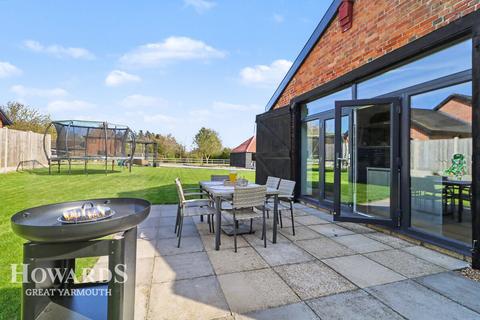 4 bedroom barn conversion for sale, Back Lane, Rollesby