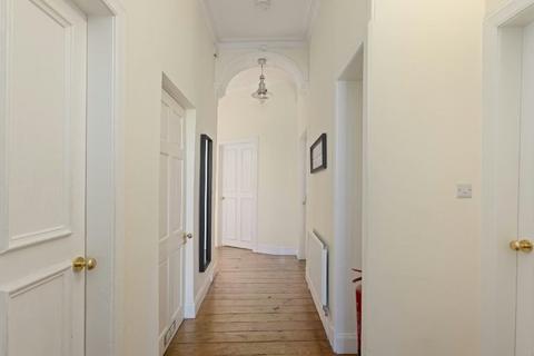 4 bedroom flat to rent, Morrison Street, Edinburgh, Midlothian, EH3