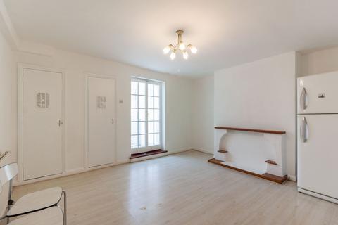 4 bedroom terraced house for sale, Askew Road, Ravenscourt Park, London, W12