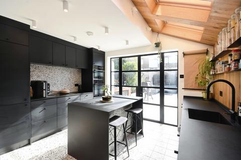 Chase Road, Brentwood