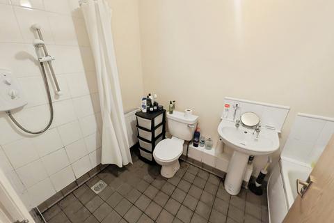 Studio for sale, Flat 1, Walton Court, 100 Bath Street, Rugby, Warwickshire CV21 3JD