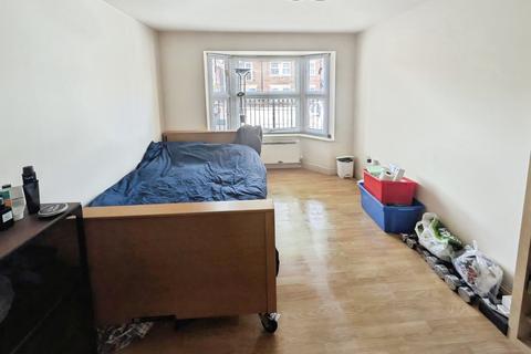Studio for sale, Flat 1, Walton Court, 100 Bath Street, Rugby, Warwickshire CV21 3JD