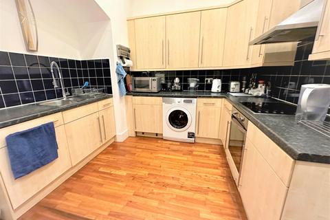 2 bedroom apartment to rent, Empire Square, N7