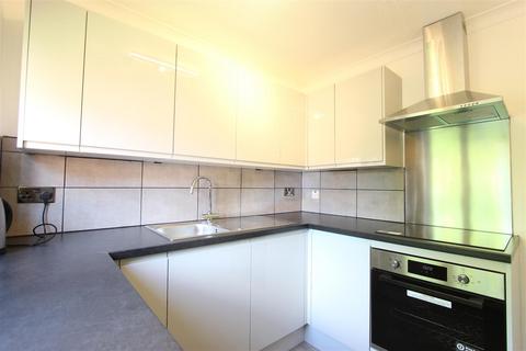 2 bedroom apartment for sale, Maltby Drive, Enfield
