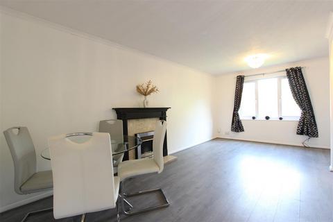 2 bedroom apartment for sale, Maltby Drive, Enfield