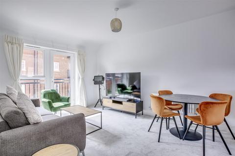 1 bedroom coach house for sale, Rosemead Avenue, High Wycombe HP10