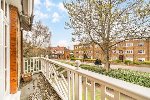1 bedroom flat for sale, Church Lane, London SW19