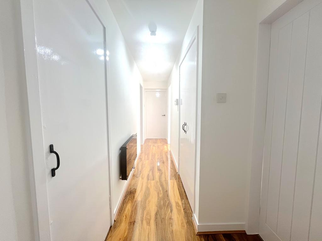 Apartment in East Kilbride - View 2