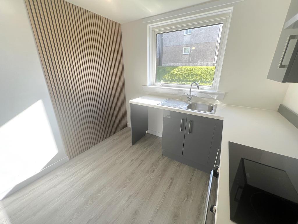 Apartment in East Kilbride - View 3