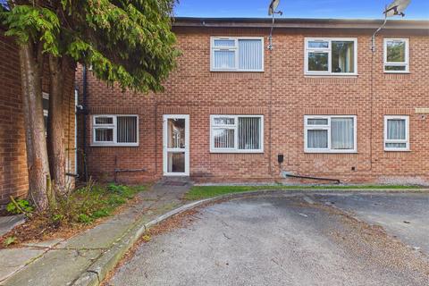 Duplex - St. Lukes Court, Willerby, Hull