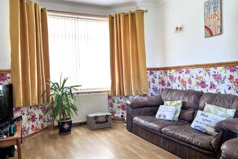 3 bedroom detached house for sale, St. Anthony Road, Bridlington, East Riding of Yorkshire, YO16 7SU
