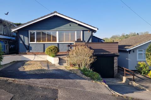 2 bedroom detached bungalow for sale, Francis Road, Horndean, Waterlooville
