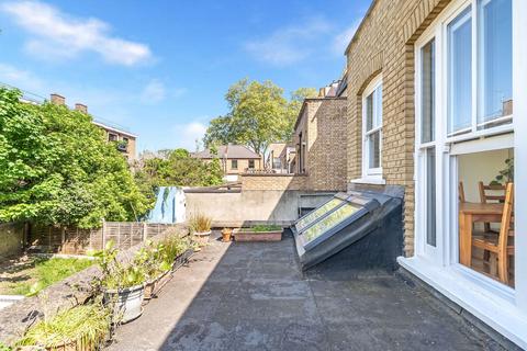 2 bedroom flat for sale, Tollington Way, Finsbury Park, N7
