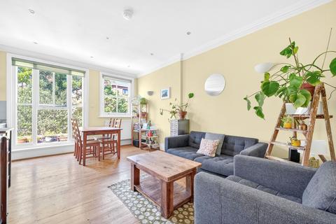 2 bedroom flat for sale, Tollington Way, Finsbury Park, N7
