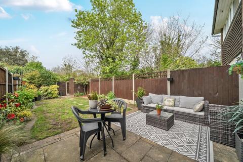 3 bedroom terraced house for sale, Abinger Close, Bromley, BR1