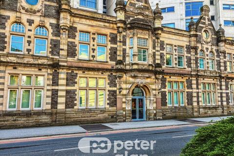 2 bedroom apartment to rent, Altolusso, CARDIFF, CF10