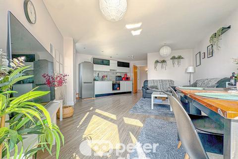 2 bedroom apartment to rent, Altolusso, CARDIFF, CF10