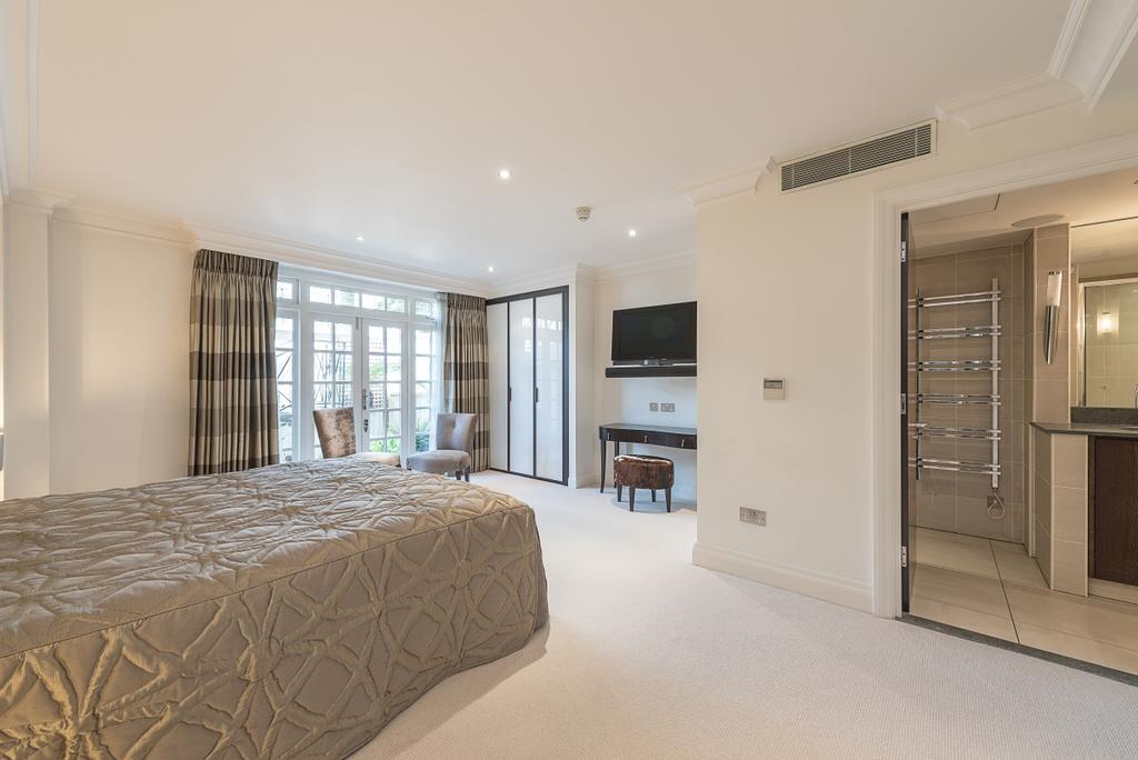 Apartment in London, City of Westminster - More