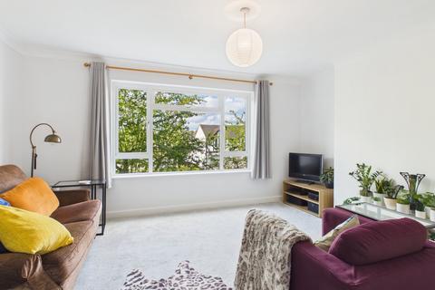 2 bedroom apartment for sale, The Broadway, Farnham Common, Buckinghamshire, SL2