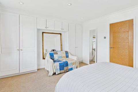 2 bedroom apartment for sale, The Broadway, Farnham Common, Buckinghamshire, SL2