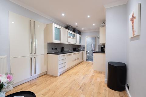 2 bedroom retirement property for sale, Bishopstoke, Eastleigh SO50