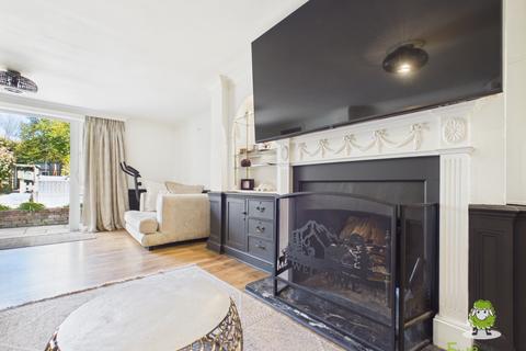 3 bedroom semi-detached house for sale, Victoria Place Worting Road, Basingstoke, Hampshire, RG22