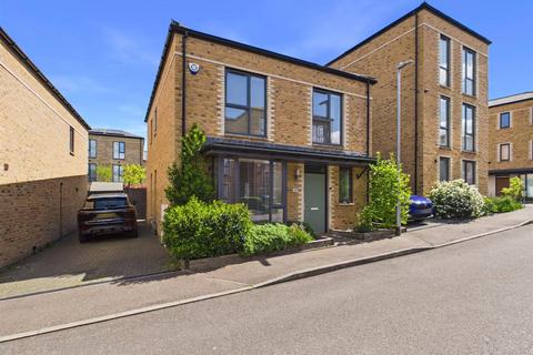Faith Close, Coulsdon CR5