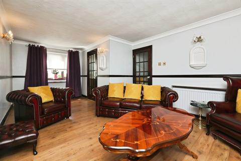 2 bedroom detached bungalow for sale, Thornhill Road, Harworth, Doncaster
