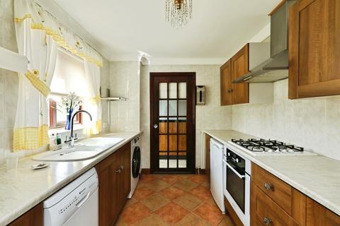 2 bedroom detached bungalow for sale, Thornhill Road, Harworth, Doncaster