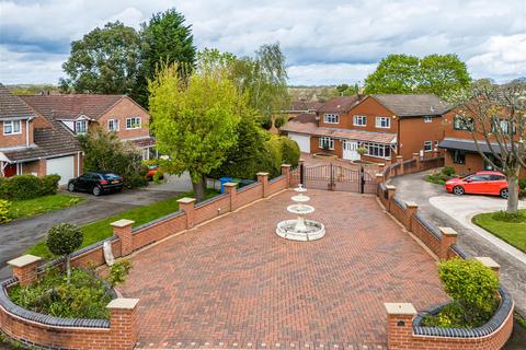 Detached house - 10 Tintagel Close, Perton, Wolverhampton, WV6 7RG